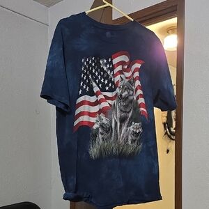 American Flag Wolf Graphic Tee - Navy Blue